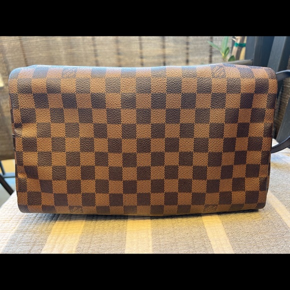 Louis Vuitton
SPEEDY BANDOULIÈRE 30 - Picture 13 of 16